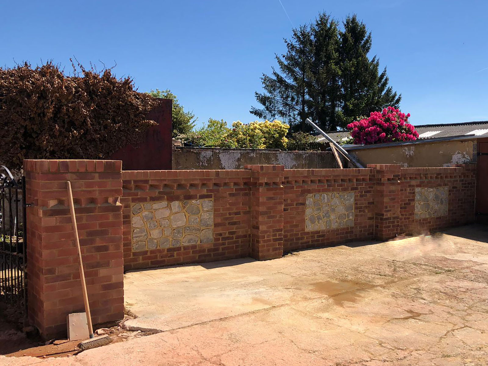 Ragstone Wall